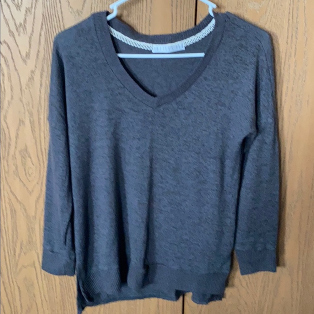 Gray 3/4 sleeve thin sweater